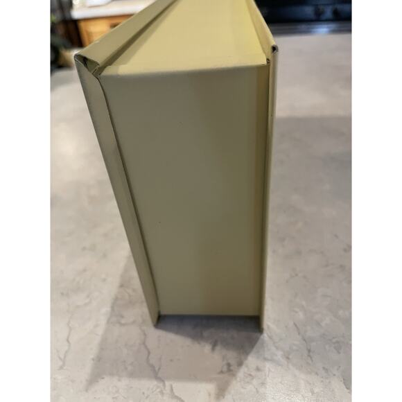 Vintage Metal Tissue Box Holder Cover Yellow With Flower Grecian Key Cut Out - Picture 8 of 10